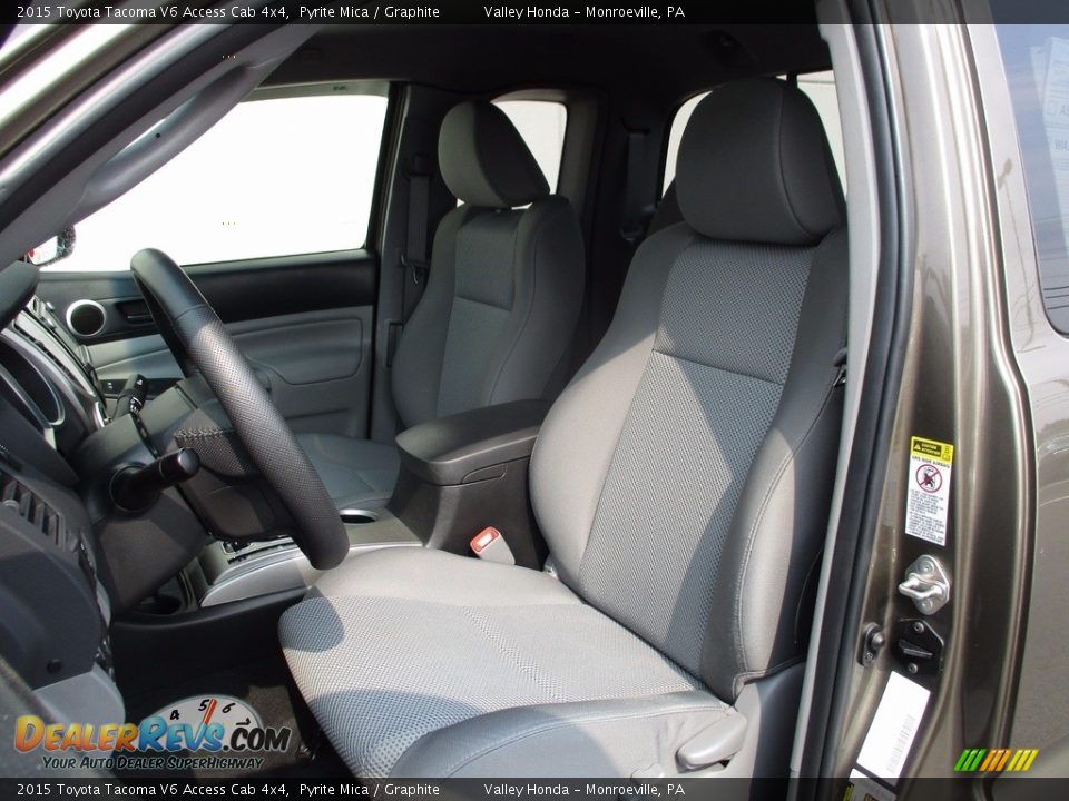 2015 Toyota Tacoma V6 Access Cab 4x4 Pyrite Mica / Graphite Photo #12
