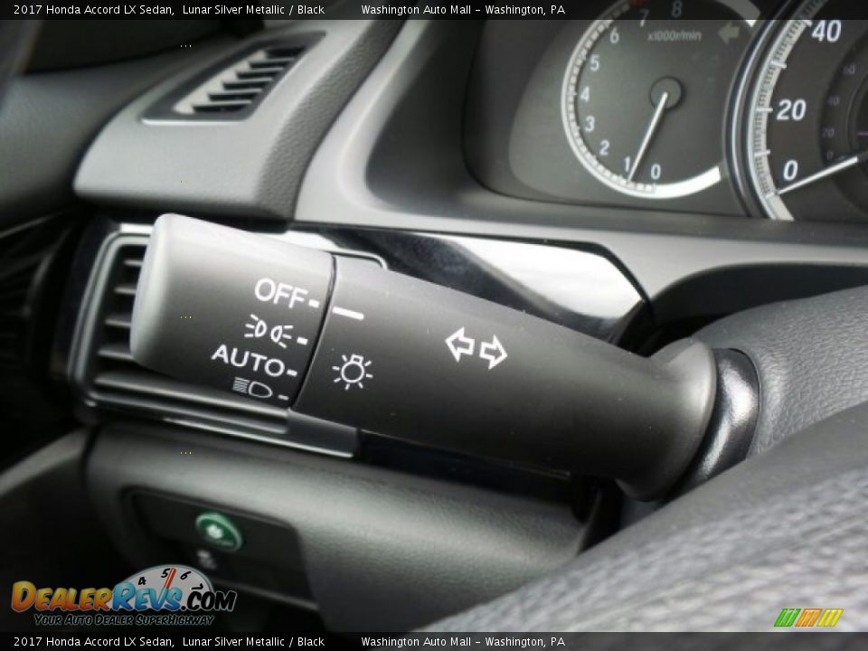2017 Honda Accord LX Sedan Lunar Silver Metallic / Black Photo #20