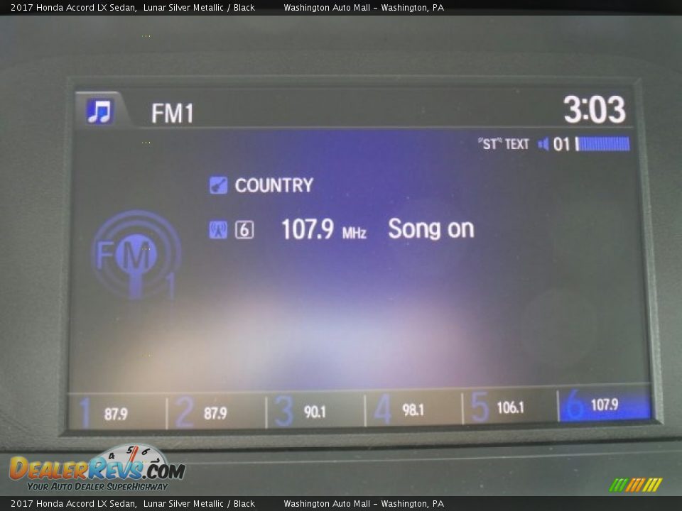 2017 Honda Accord LX Sedan Lunar Silver Metallic / Black Photo #24