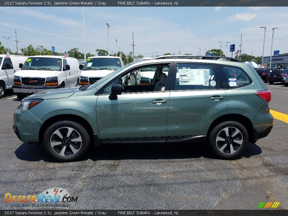 2017 Subaru Forester 2.5i Jasmine Green Metallic / Gray Photo #3