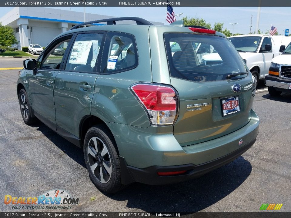 2017 Subaru Forester 2.5i Jasmine Green Metallic / Gray Photo #4