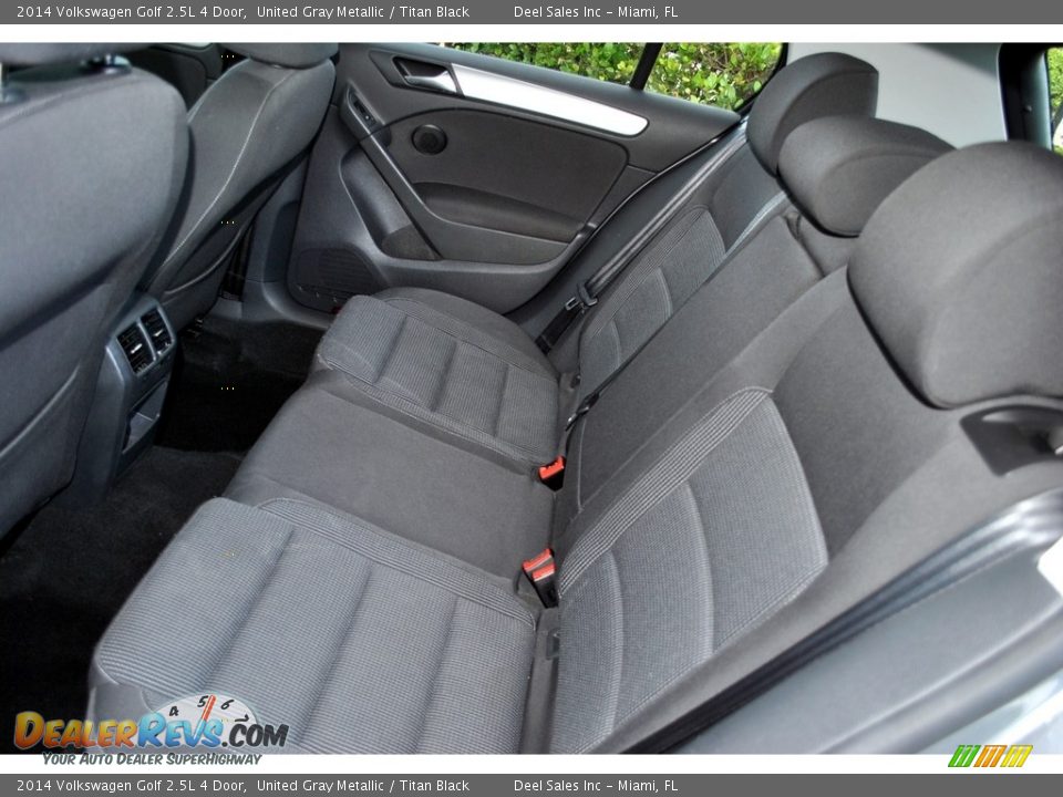 2014 Volkswagen Golf 2.5L 4 Door United Gray Metallic / Titan Black Photo #12