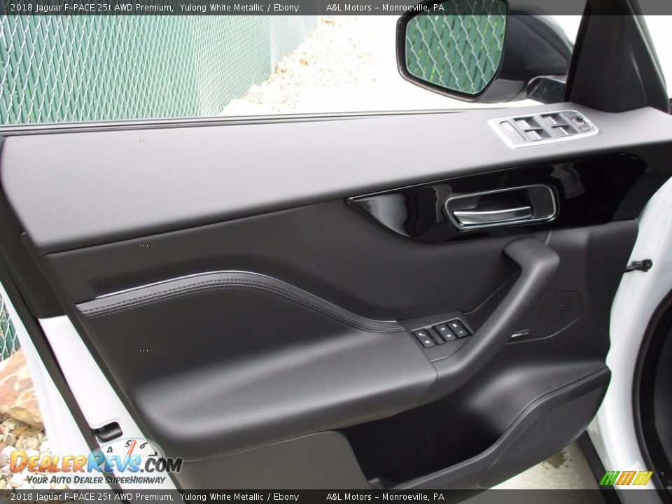 2018 Jaguar F-PACE 25t AWD Premium Yulong White Metallic / Ebony Photo #10
