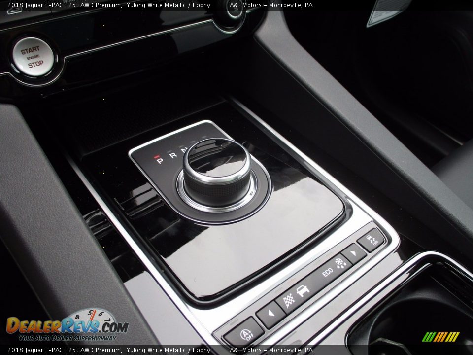 2018 Jaguar F-PACE 25t AWD Premium Yulong White Metallic / Ebony Photo #14