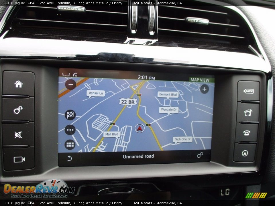 2018 Jaguar F-PACE 25t AWD Premium Yulong White Metallic / Ebony Photo #15