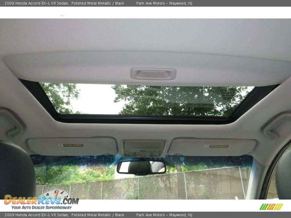 2009 Honda Accord EX-L V6 Sedan Polished Metal Metallic / Black Photo #22