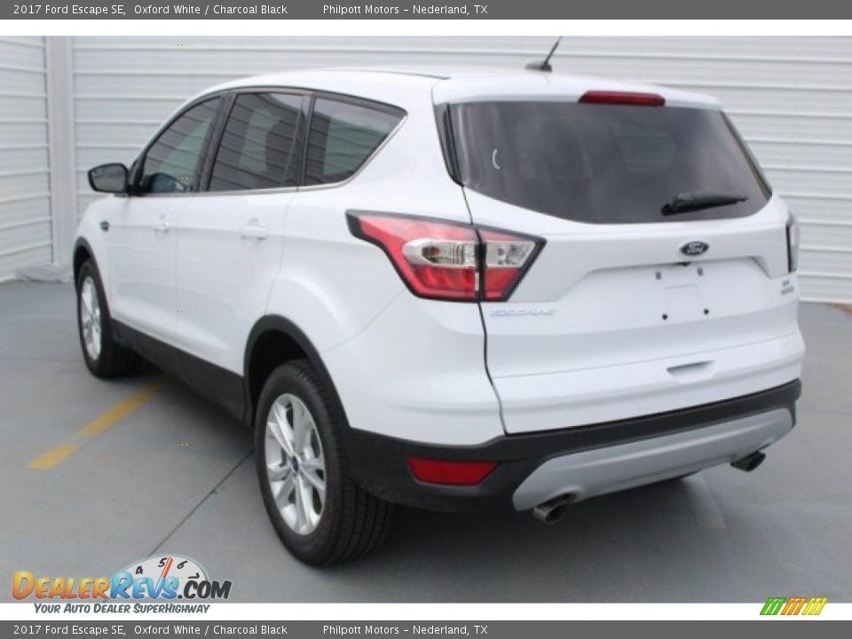 2017 Ford Escape SE Oxford White / Charcoal Black Photo #5