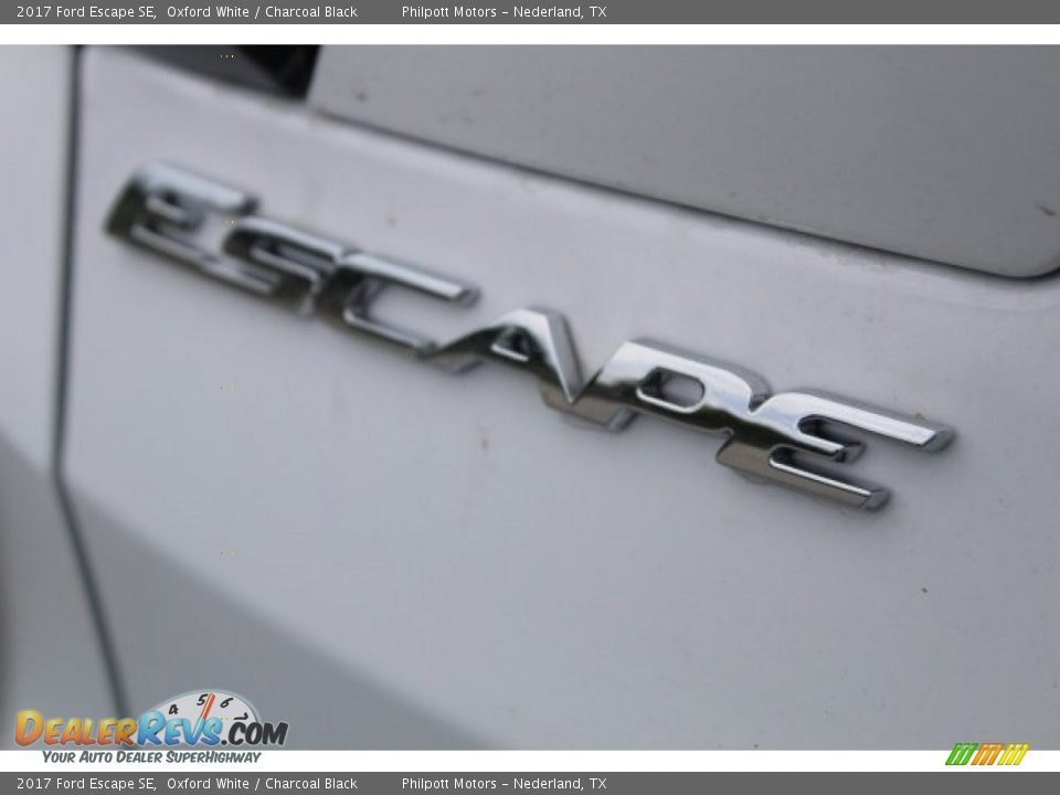 2017 Ford Escape SE Oxford White / Charcoal Black Photo #10