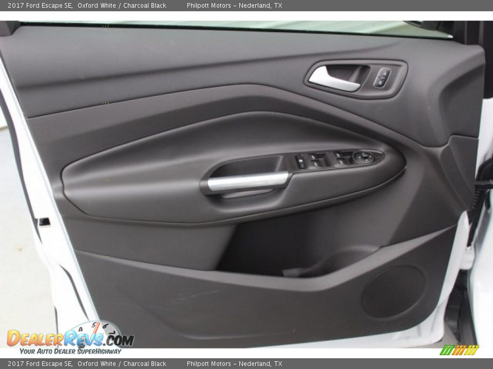 2017 Ford Escape SE Oxford White / Charcoal Black Photo #11