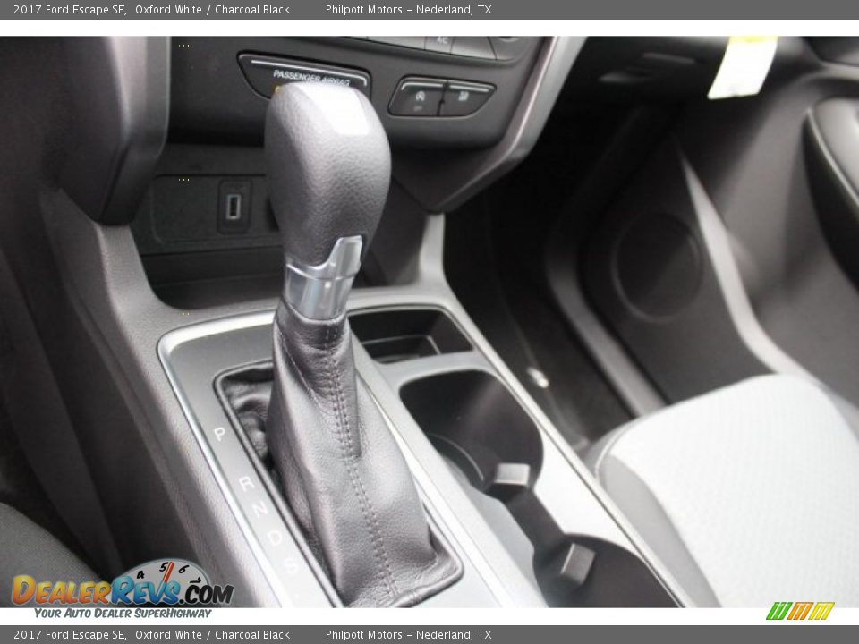 2017 Ford Escape SE Oxford White / Charcoal Black Photo #18