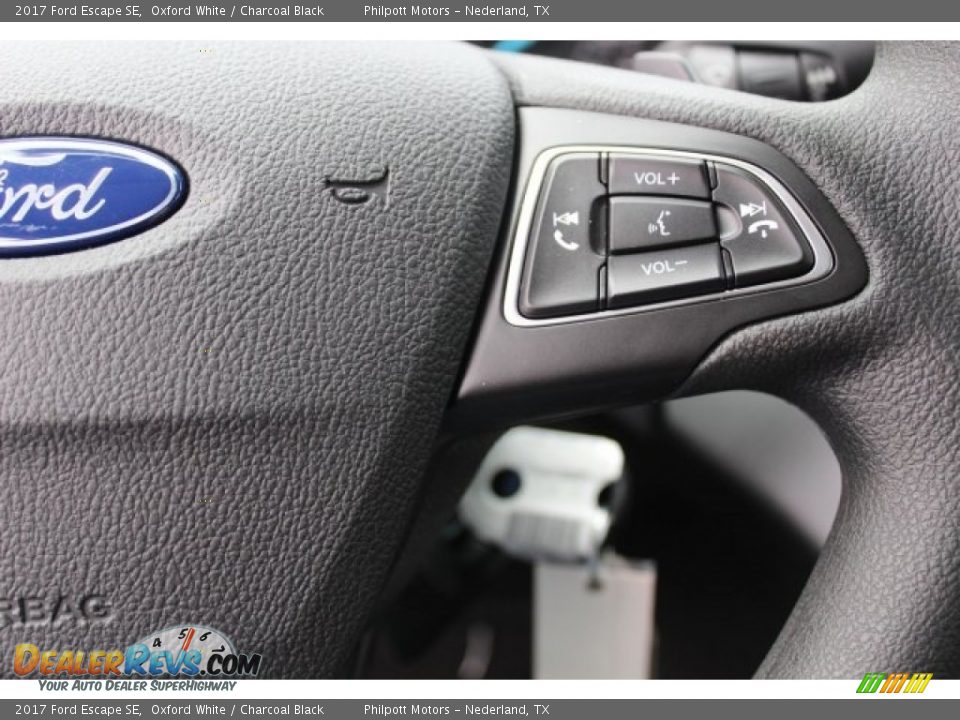 2017 Ford Escape SE Oxford White / Charcoal Black Photo #20