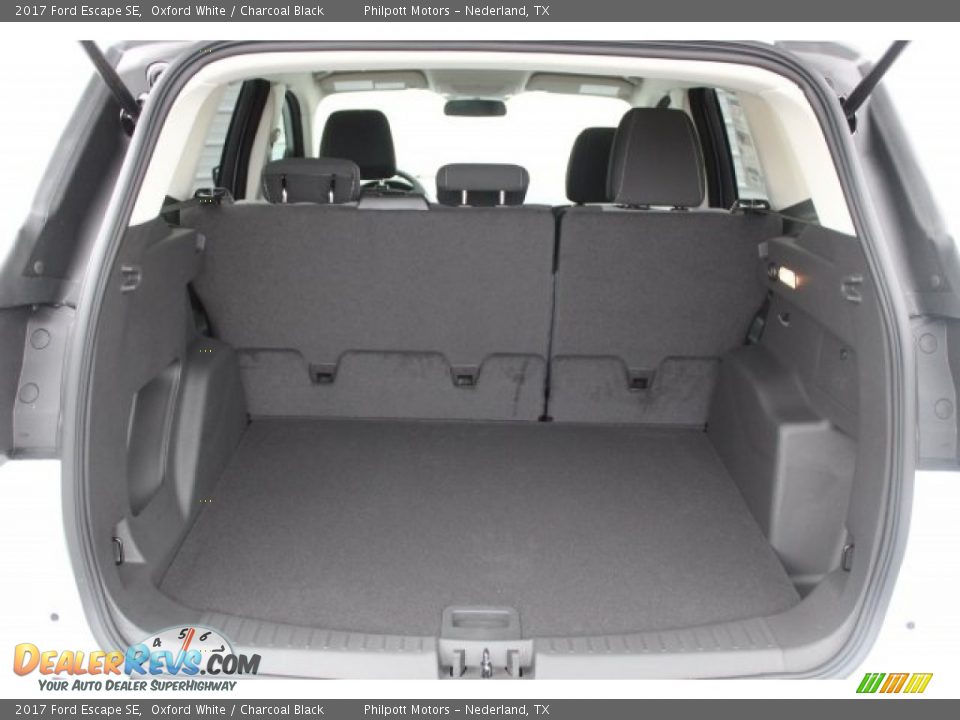 2017 Ford Escape SE Oxford White / Charcoal Black Photo #27