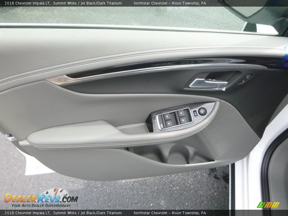 Door Panel of 2018 Chevrolet Impala LT Photo #14