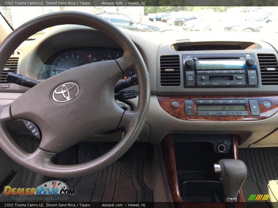 2002 Toyota Camry LE Desert Sand Mica / Taupe Photo #9