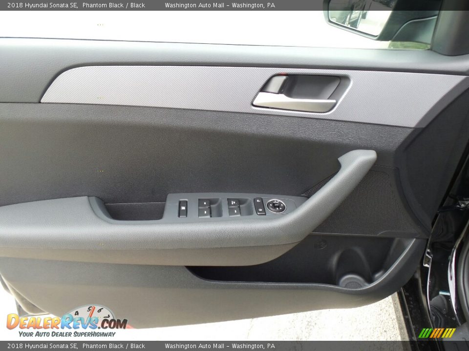 Door Panel of 2018 Hyundai Sonata SE Photo #14