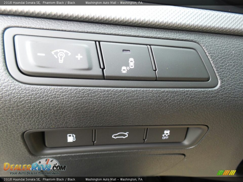 Controls of 2018 Hyundai Sonata SE Photo #16