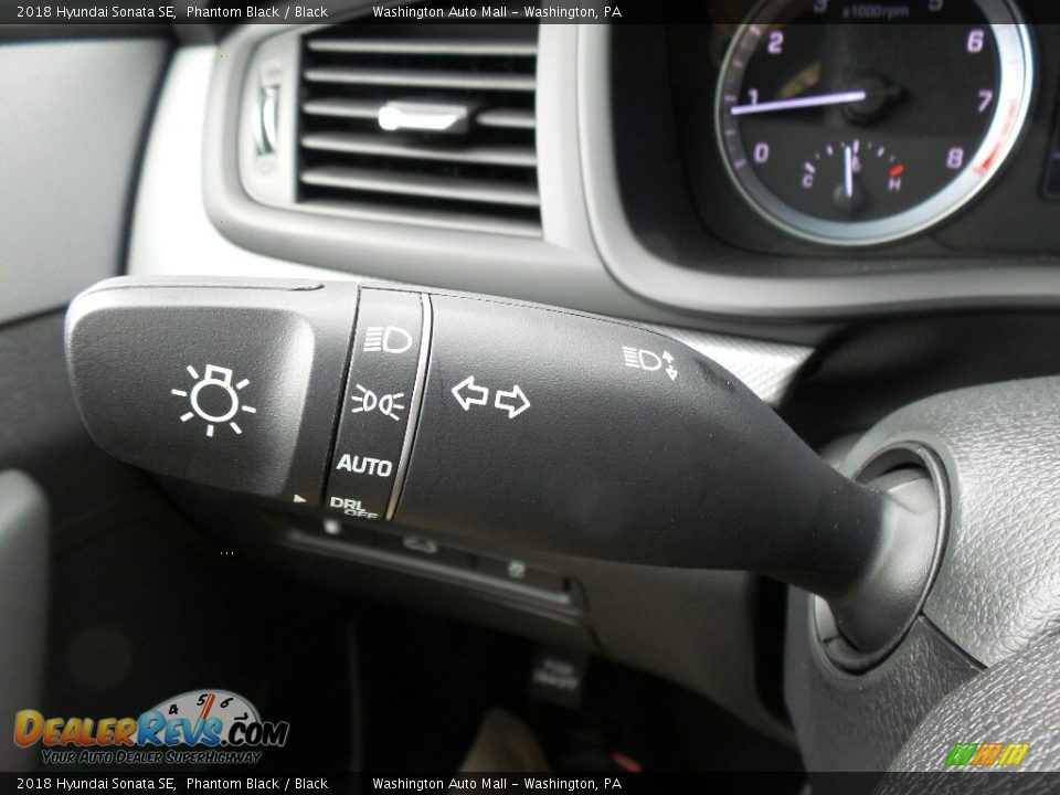 Controls of 2018 Hyundai Sonata SE Photo #23