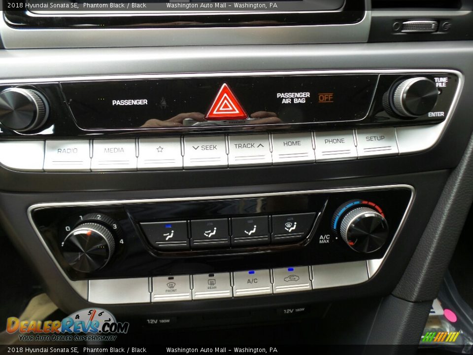 Controls of 2018 Hyundai Sonata SE Photo #28