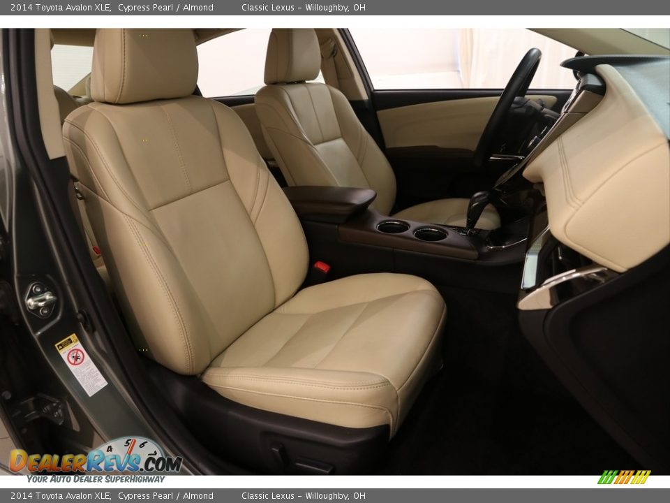 2014 Toyota Avalon XLE Cypress Pearl / Almond Photo #16