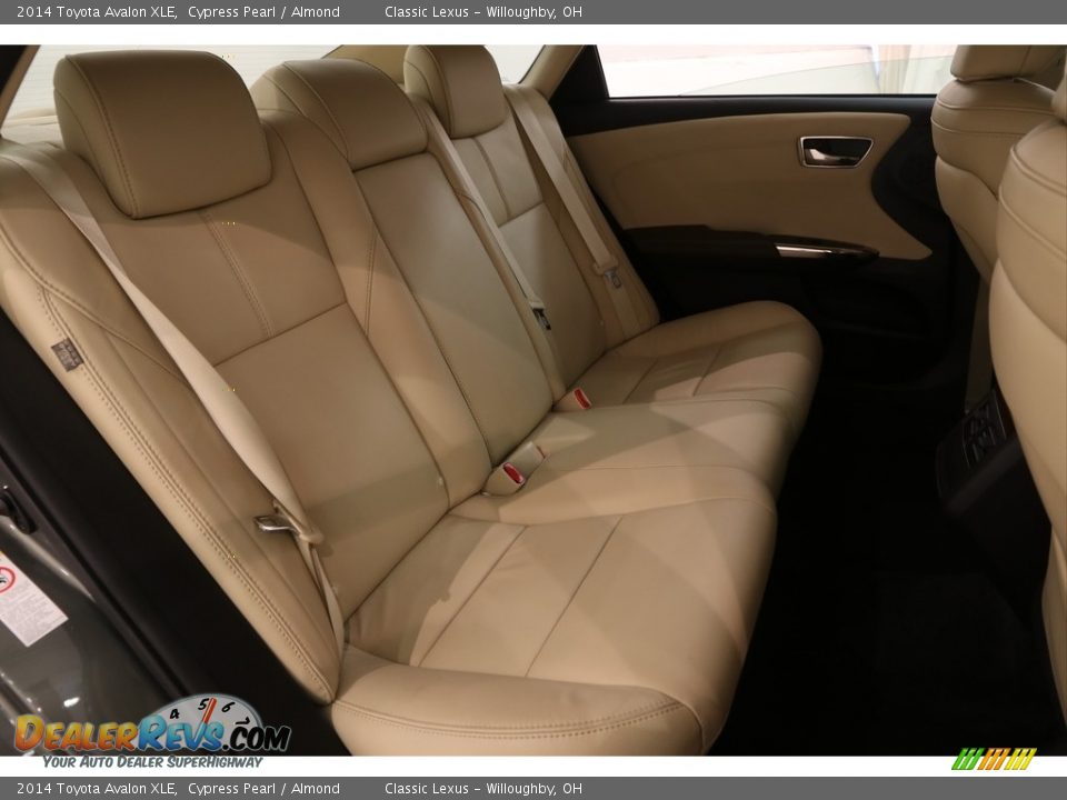 2014 Toyota Avalon XLE Cypress Pearl / Almond Photo #17