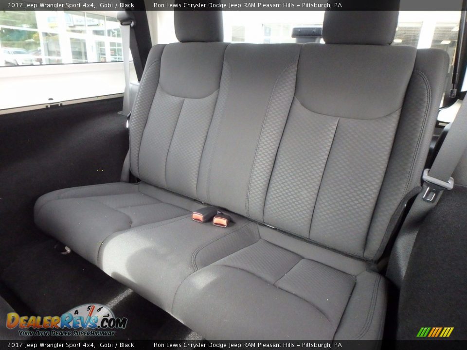 2017 Jeep Wrangler Sport 4x4 Gobi / Black Photo #12