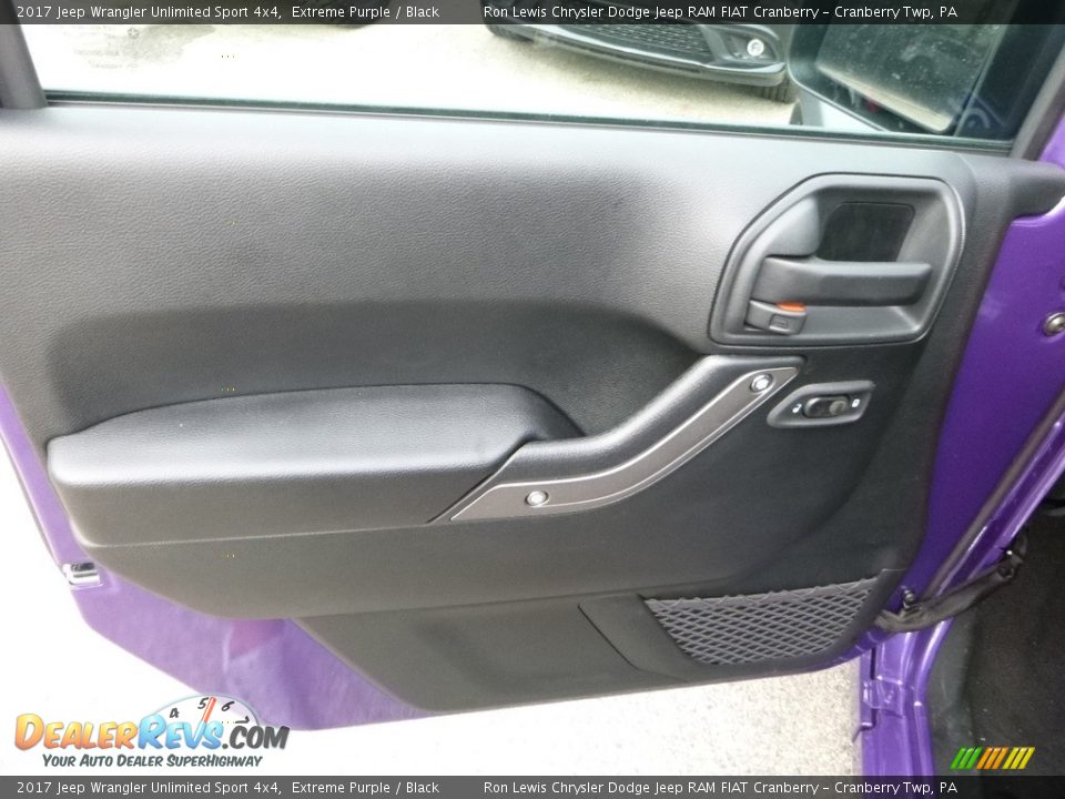 2017 Jeep Wrangler Unlimited Sport 4x4 Extreme Purple / Black Photo #15