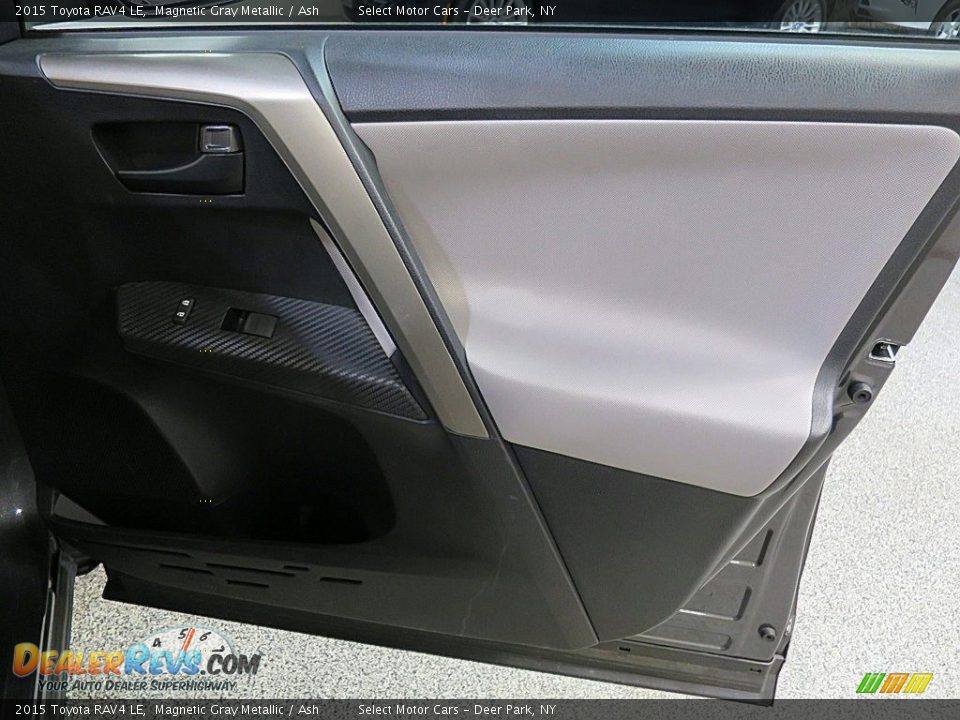 2015 Toyota RAV4 LE Magnetic Gray Metallic / Ash Photo #14