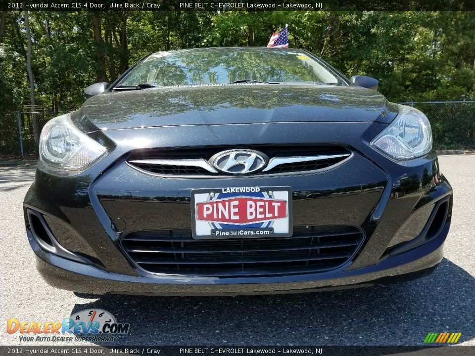 2012 Hyundai Accent GLS 4 Door Ultra Black / Gray Photo #2