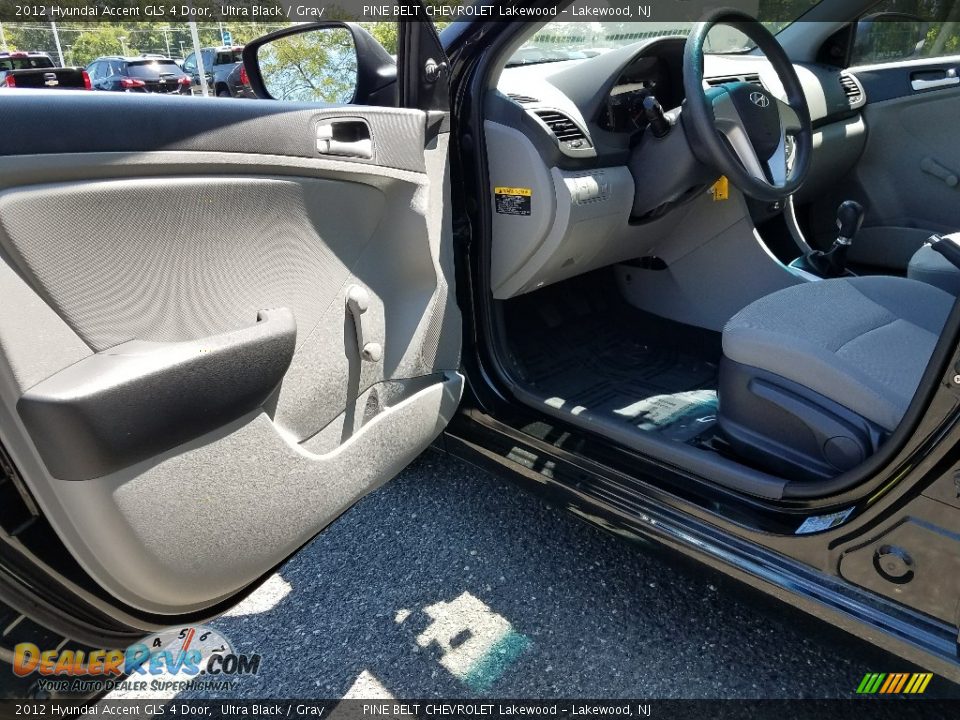 2012 Hyundai Accent GLS 4 Door Ultra Black / Gray Photo #15