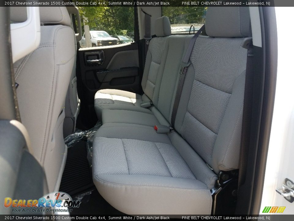 2017 Chevrolet Silverado 1500 Custom Double Cab 4x4 Summit White / Dark Ash/Jet Black Photo #6