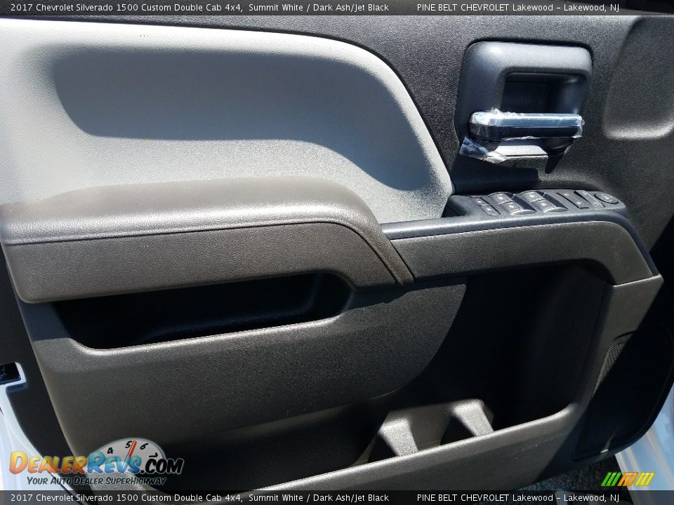2017 Chevrolet Silverado 1500 Custom Double Cab 4x4 Summit White / Dark Ash/Jet Black Photo #8