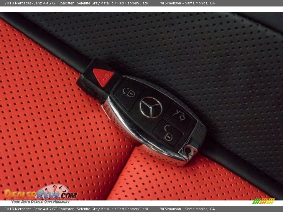 Keys of 2018 Mercedes-Benz AMG GT Roadster Photo #11