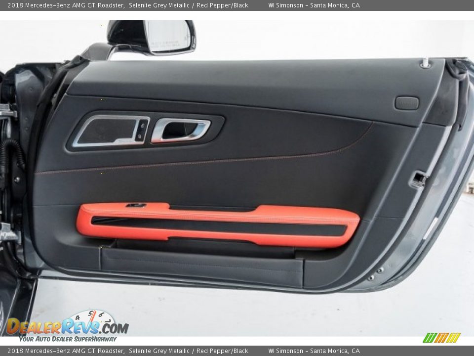 Door Panel of 2018 Mercedes-Benz AMG GT Roadster Photo #30