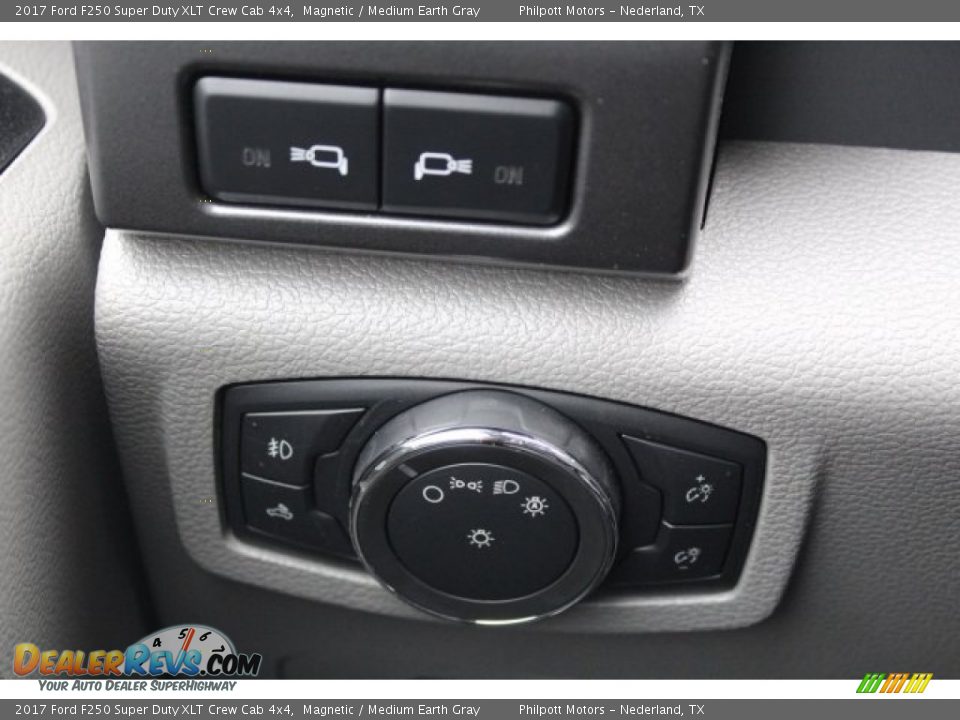2017 Ford F250 Super Duty XLT Crew Cab 4x4 Magnetic / Medium Earth Gray Photo #21