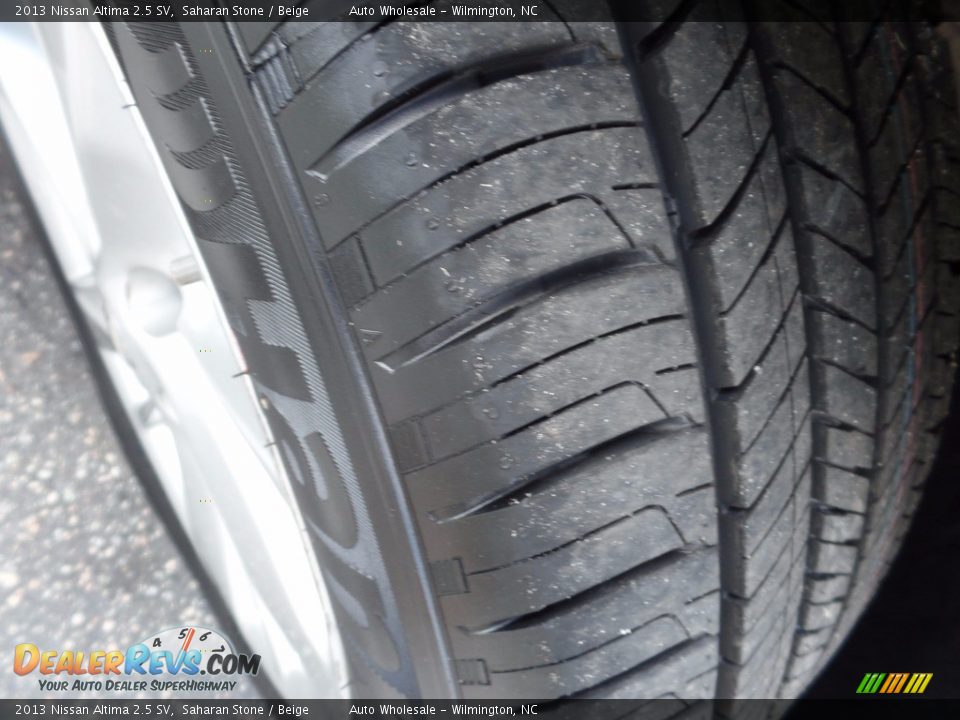 2013 Nissan Altima 2.5 SV Saharan Stone / Beige Photo #8