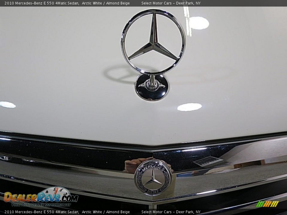 2010 Mercedes-Benz E 550 4Matic Sedan Arctic White / Almond Beige Photo #12