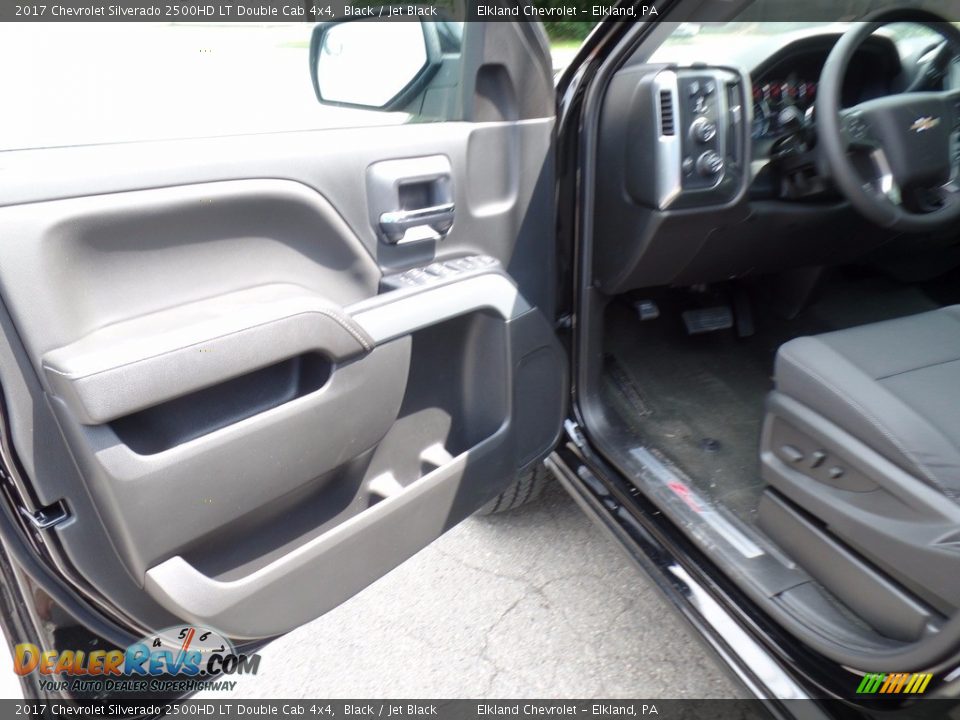 2017 Chevrolet Silverado 2500HD LT Double Cab 4x4 Black / Jet Black Photo #12