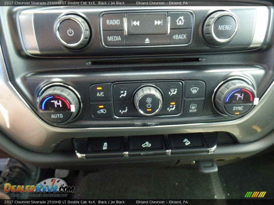 2017 Chevrolet Silverado 2500HD LT Double Cab 4x4 Black / Jet Black Photo #31