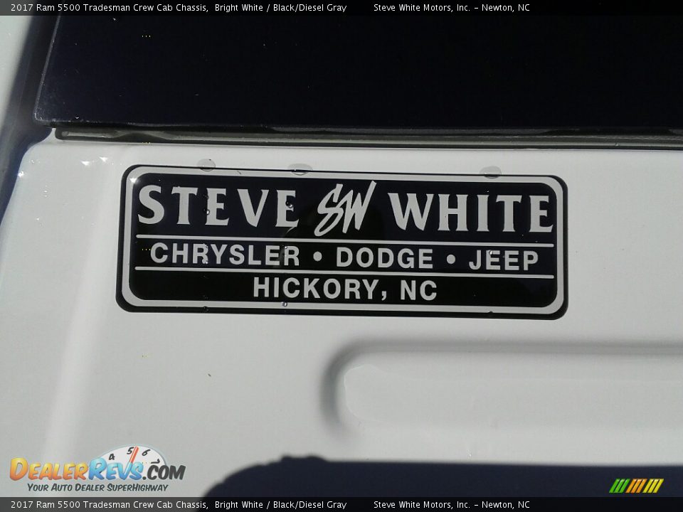 2017 Ram 5500 Tradesman Crew Cab Chassis Bright White / Black/Diesel Gray Photo #9
