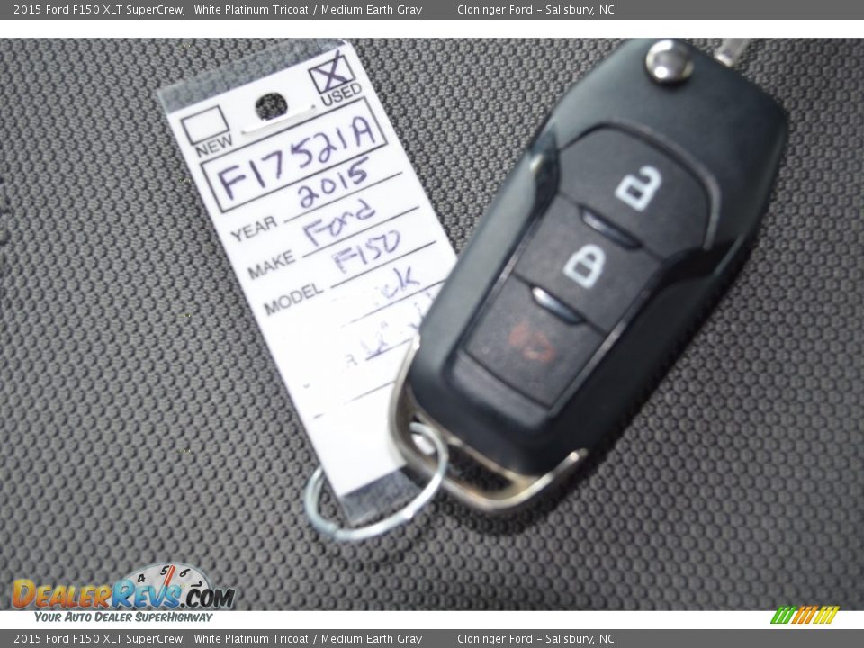 2015 Ford F150 XLT SuperCrew White Platinum Tricoat / Medium Earth Gray Photo #24