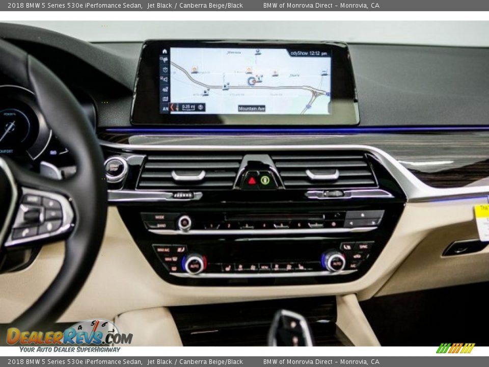 Controls of 2018 BMW 5 Series 530e iPerfomance Sedan Photo #6