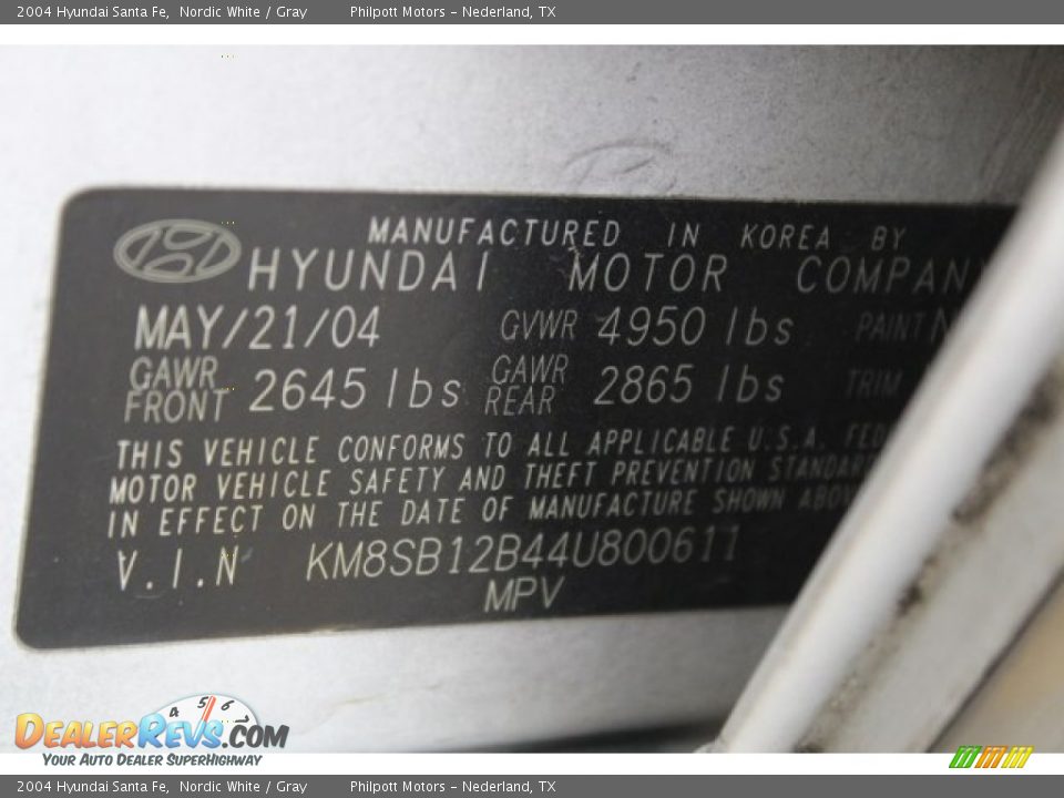 2004 Hyundai Santa Fe Nordic White / Gray Photo #31