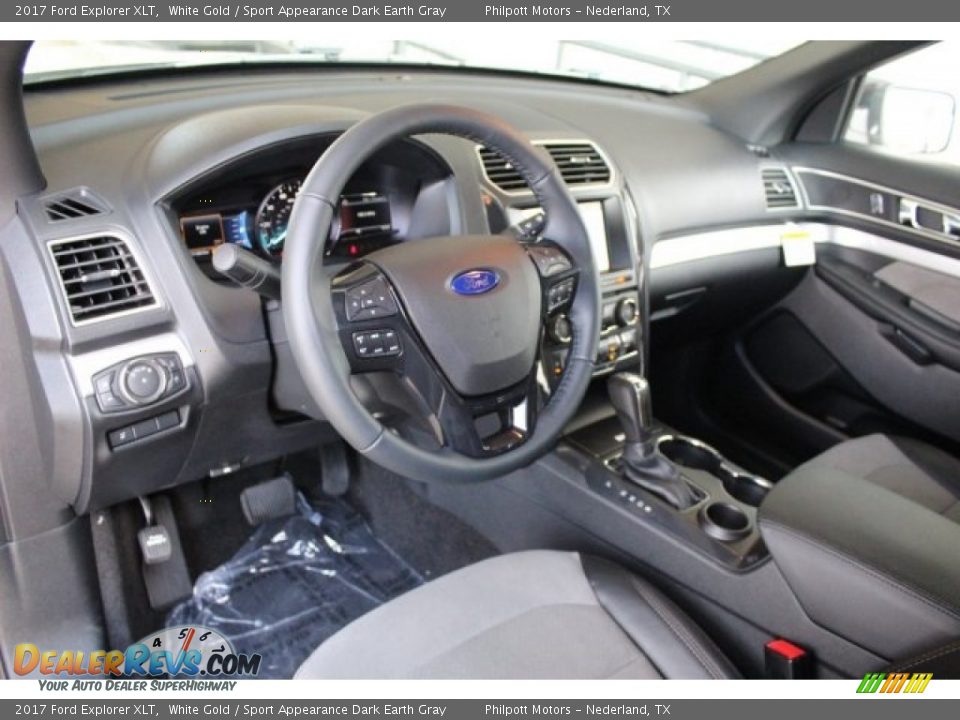 2017 Ford Explorer XLT White Gold / Sport Appearance Dark Earth Gray Photo #10