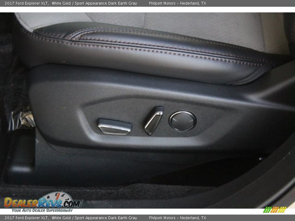 2017 Ford Explorer XLT White Gold / Sport Appearance Dark Earth Gray Photo #12