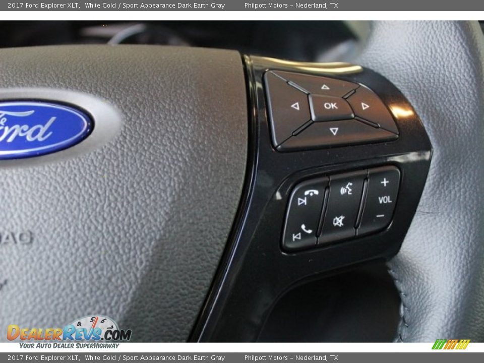 2017 Ford Explorer XLT White Gold / Sport Appearance Dark Earth Gray Photo #20