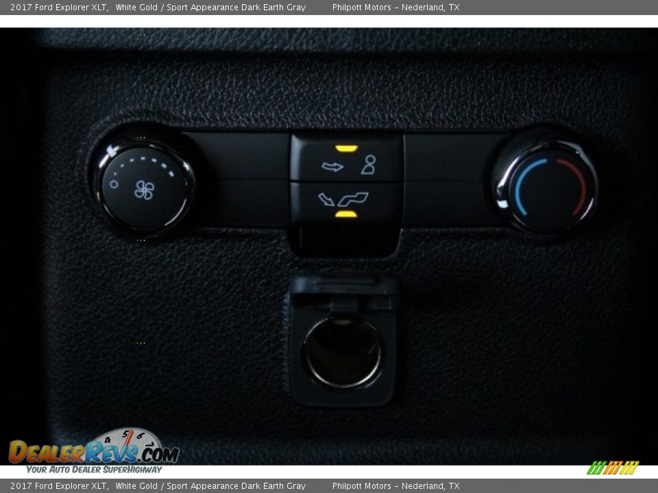 2017 Ford Explorer XLT White Gold / Sport Appearance Dark Earth Gray Photo #26