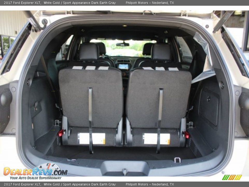 2017 Ford Explorer XLT White Gold / Sport Appearance Dark Earth Gray Photo #29