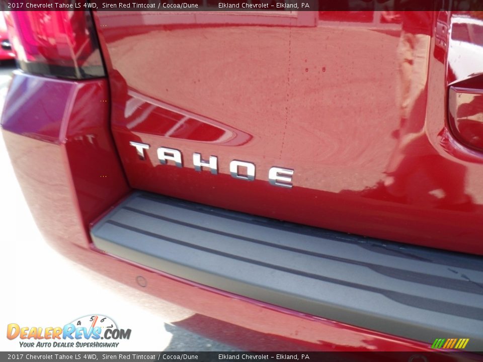2017 Chevrolet Tahoe LS 4WD Siren Red Tintcoat / Cocoa/Dune Photo #10