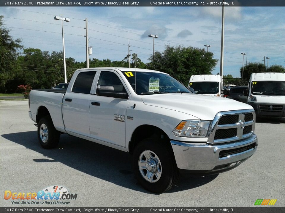 2017 Ram 2500 Tradesman Crew Cab 4x4 Bright White / Black/Diesel Gray Photo #7