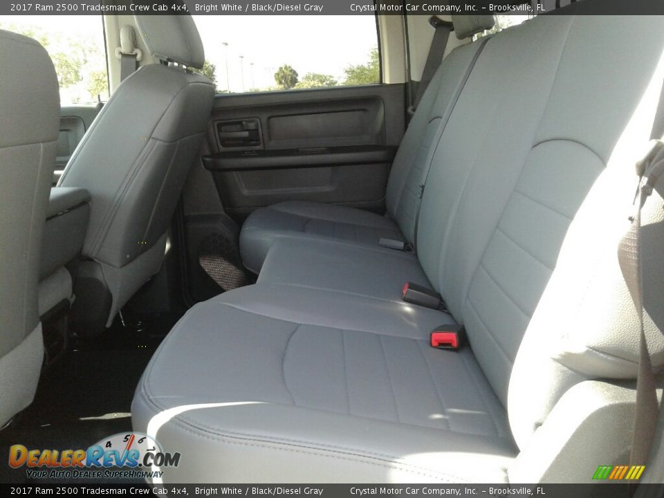 2017 Ram 2500 Tradesman Crew Cab 4x4 Bright White / Black/Diesel Gray Photo #10